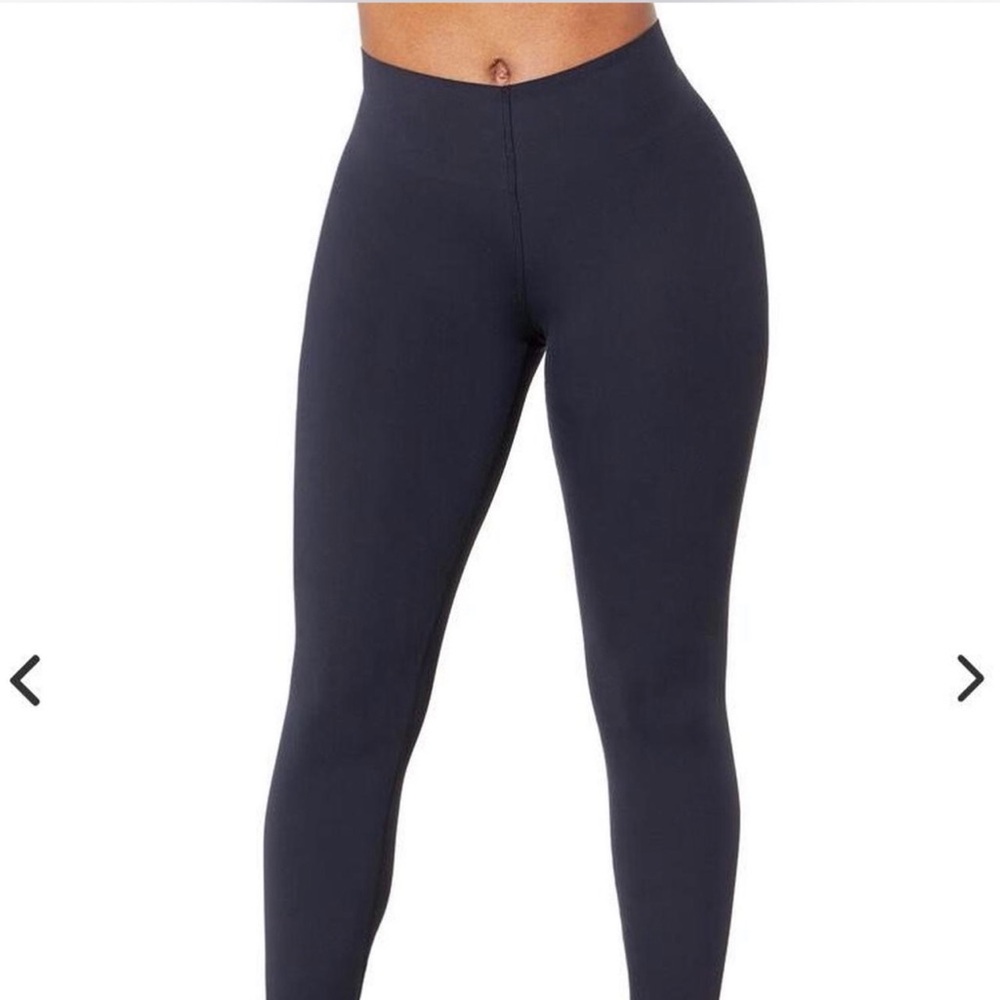Good American Bonded Waist Black 7/8 Leggings Women’s Size 4
